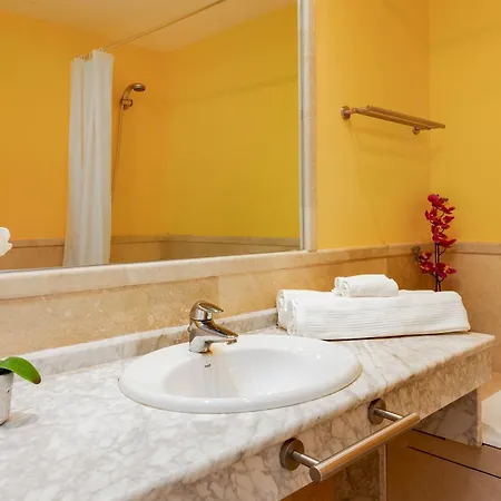 Beachfront 3b In Popular Adelfas - San Pedro Apartment Marbella